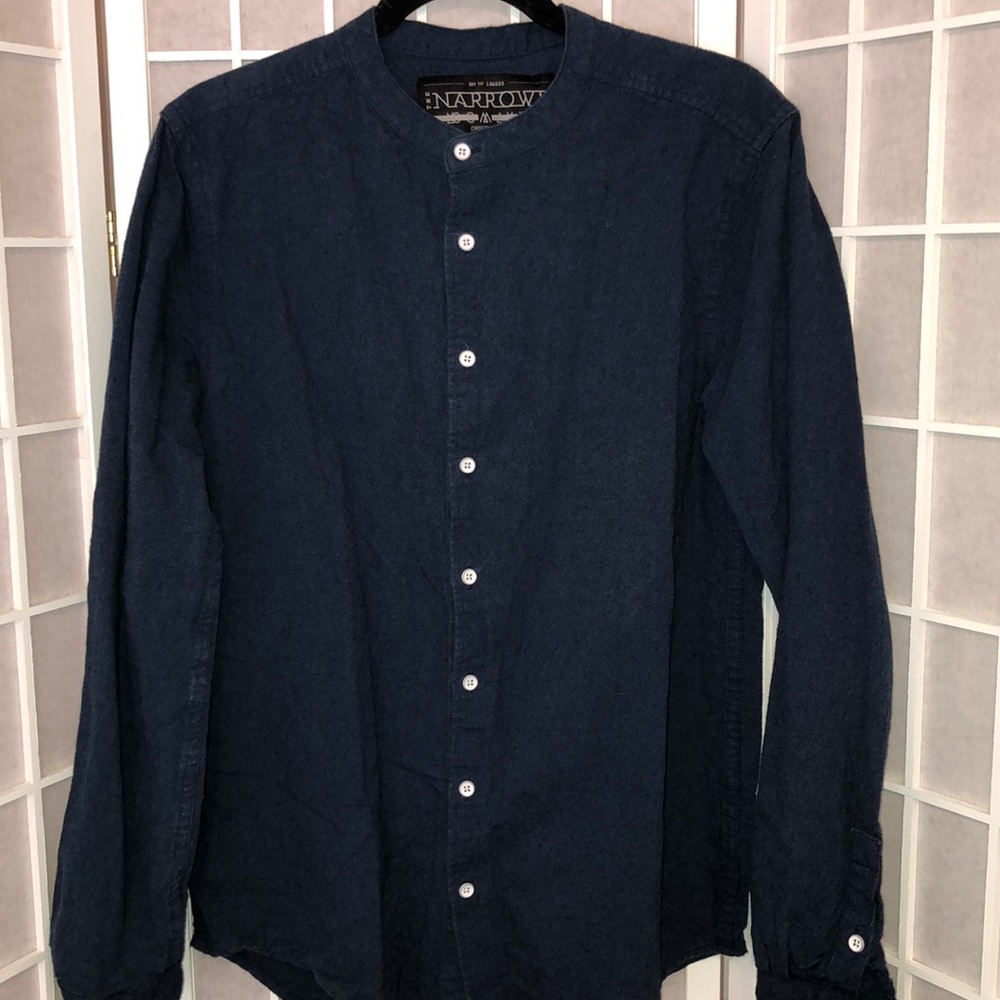 Button shirts - Picture 2 of 2